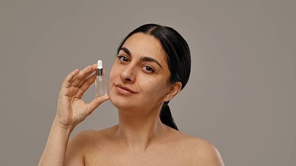 anti-aging skincare ingredients vitamin A retinoid retinol science based skincare close up