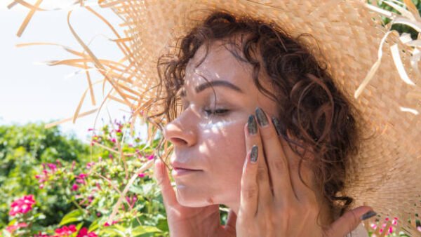 How to Get a Dark Tan Fast: What Actually Works