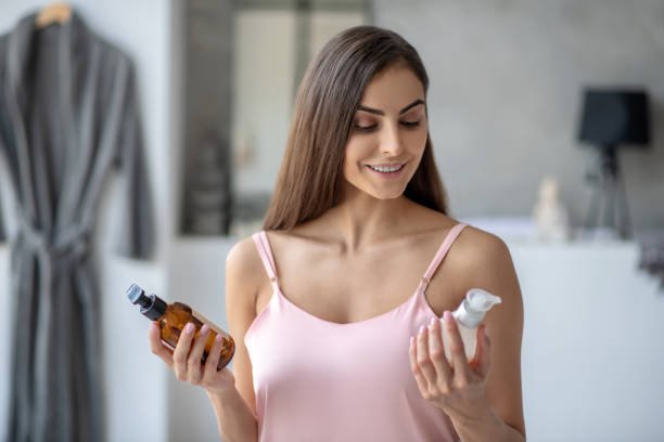 Hyaluronic Acid Before or After Moisturizer? The Right Order Explained